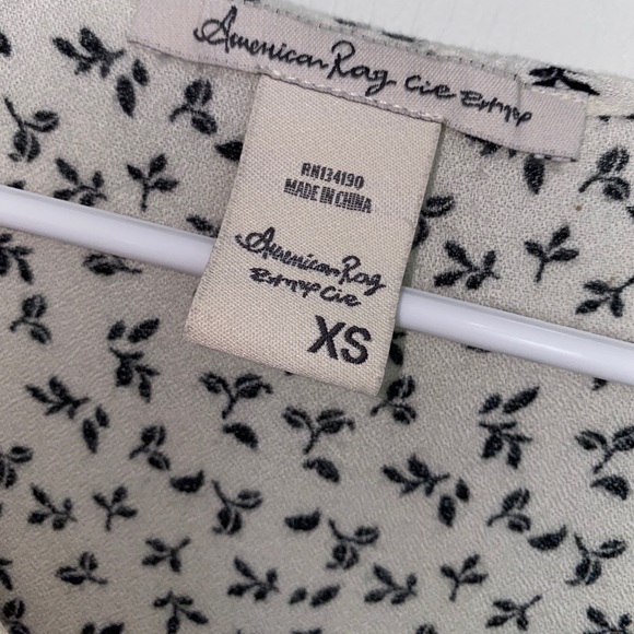 American Rag flowy top - Picture 3 of 4